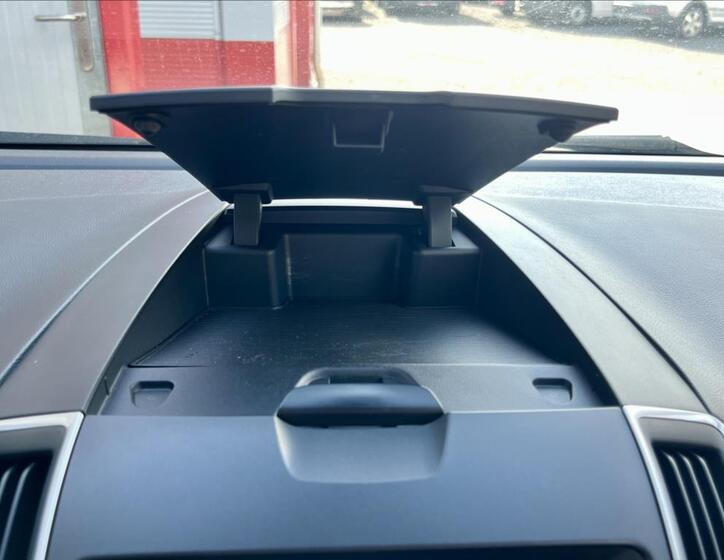 Ford Galaxy 32
