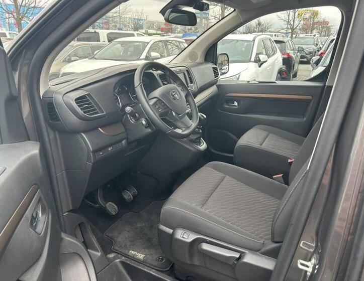 Toyota ProAce Verso 13