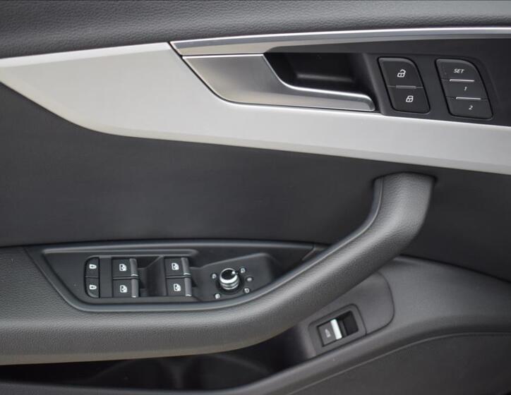 Audi A4 43