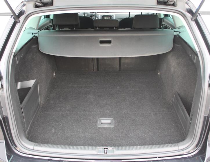 Volkswagen Passat 12