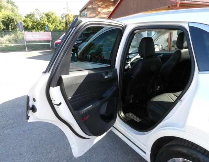 Ford Kuga 28