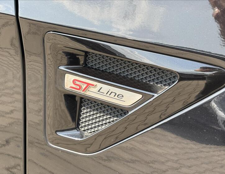 Ford S-MAX 11
