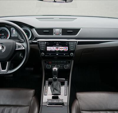 Škoda Superb 8