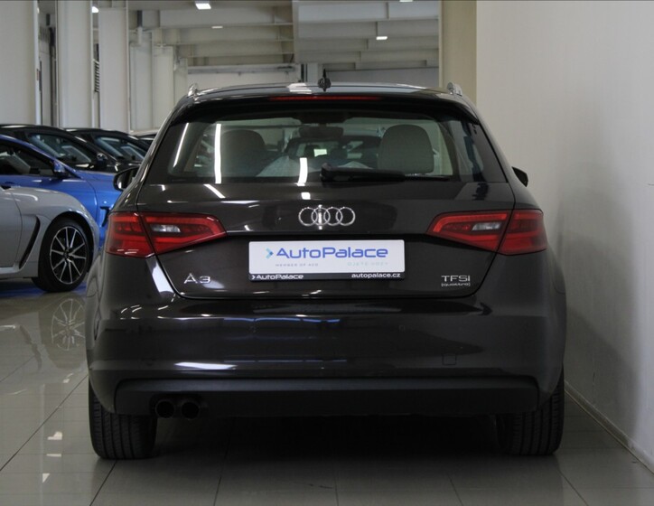 Audi A3 4