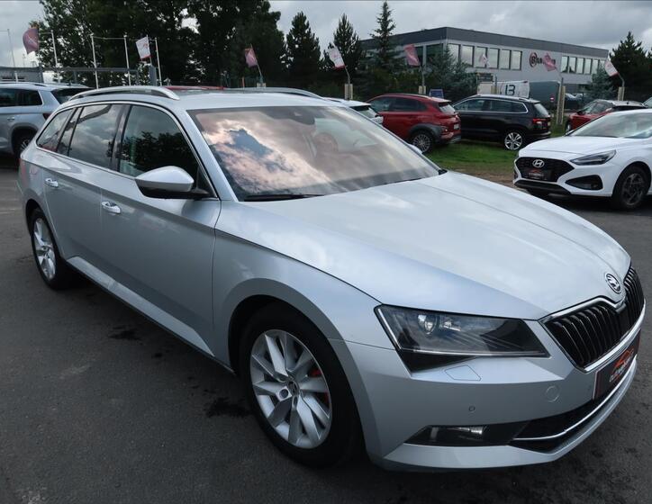 Škoda Superb 2