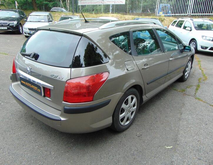 Peugeot 407 8