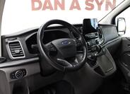 Ford Tourneo Custom 10