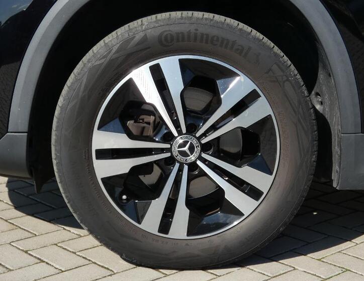 Mercedes-Benz GLA 24