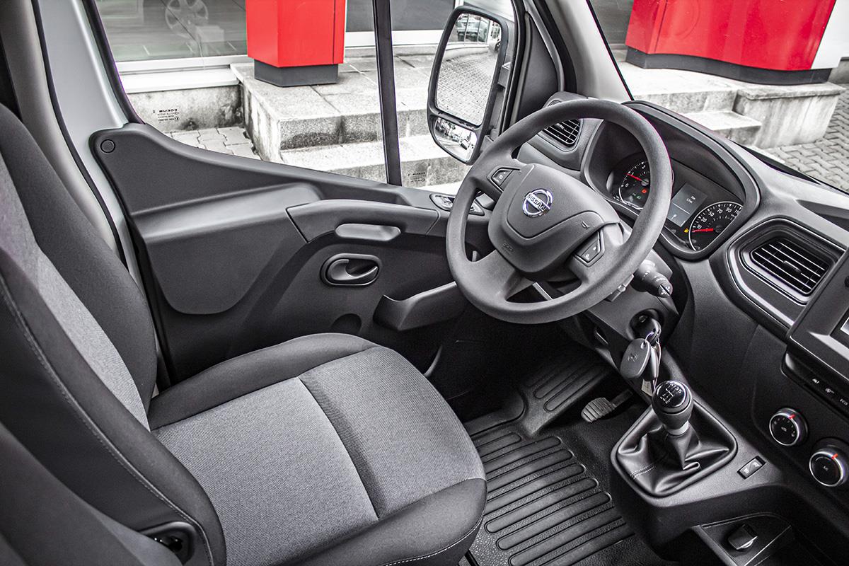 Nissan NV400