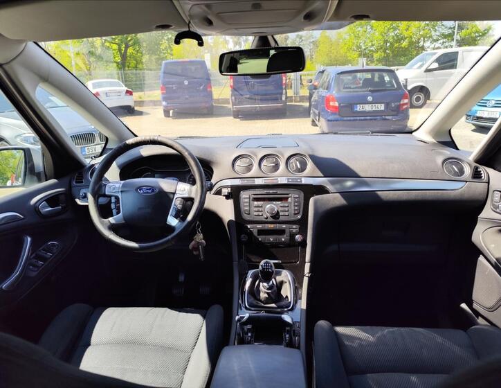 Ford S-MAX 4