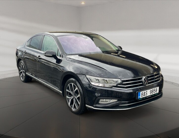 Volkswagen Passat 1