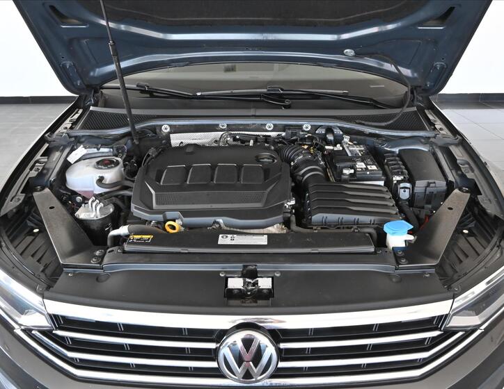 Volkswagen Passat 5