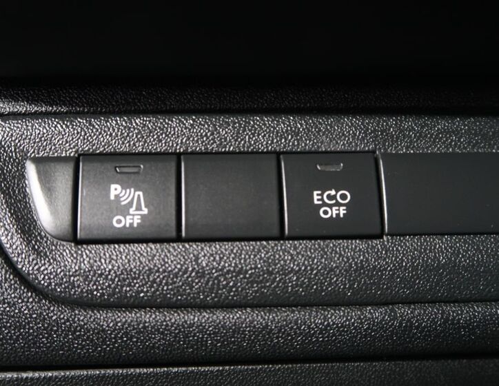 Peugeot 208 24