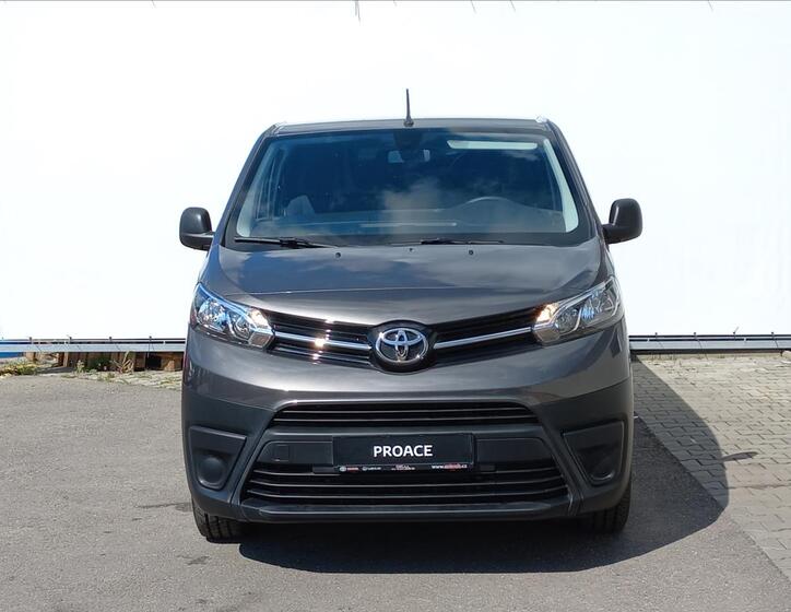 Toyota ProAce 4