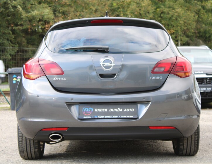 Opel Astra 6