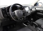 Mitsubishi Outlander 10