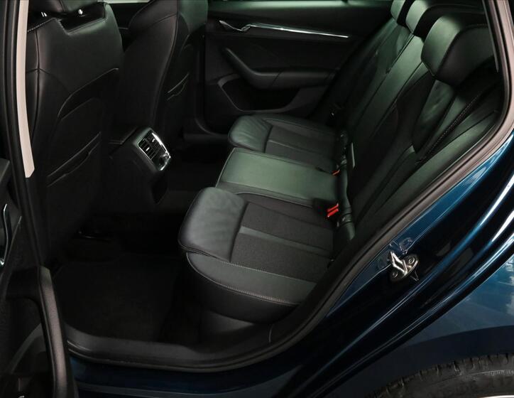 Škoda Octavia 10
