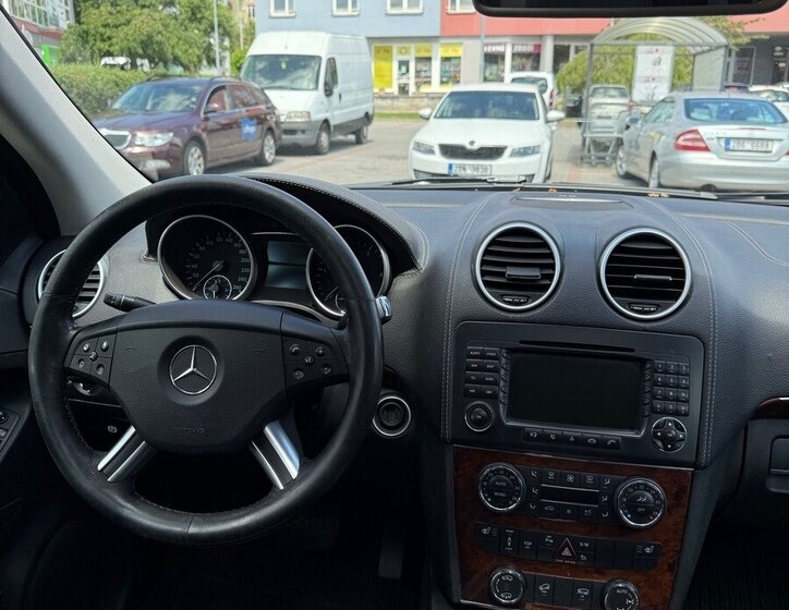 Mercedes-Benz GL 6