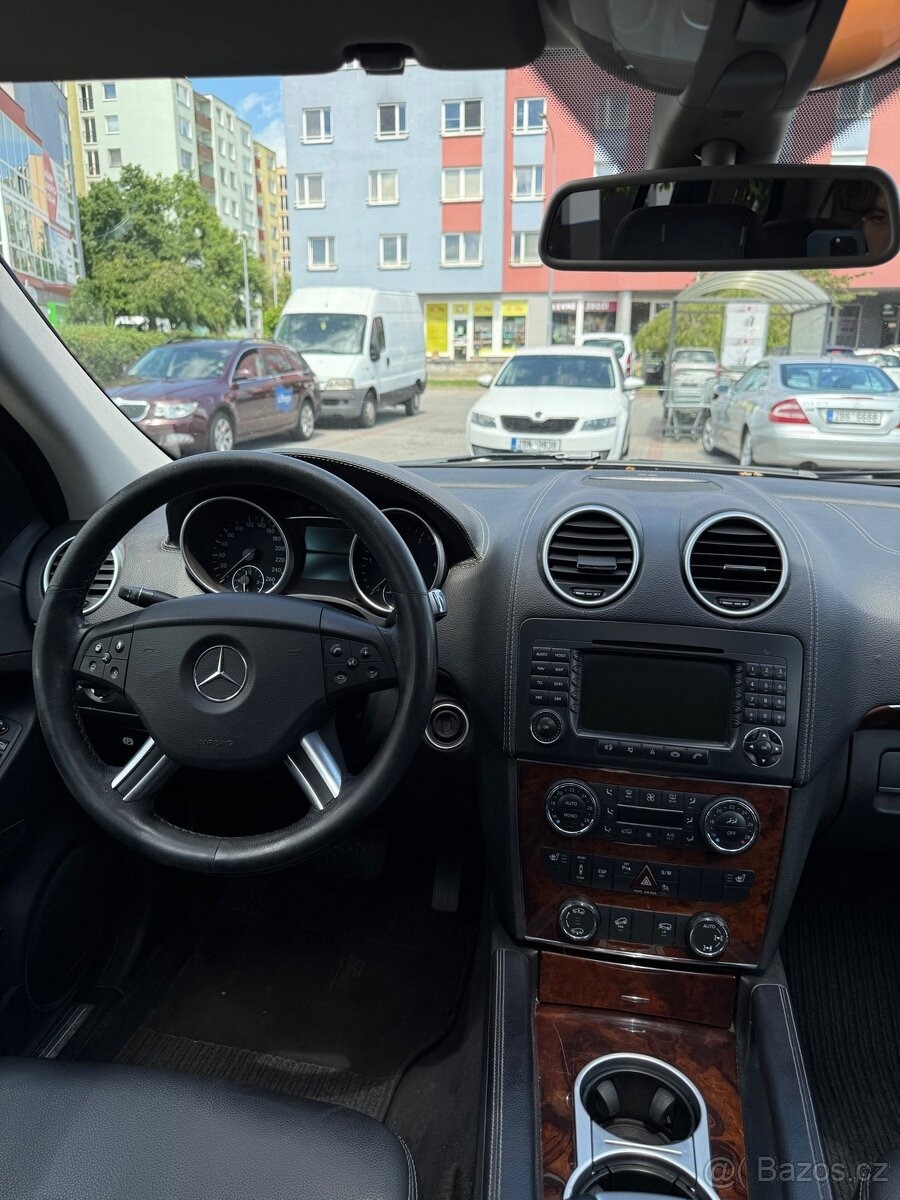 Mercedes-Benz GL