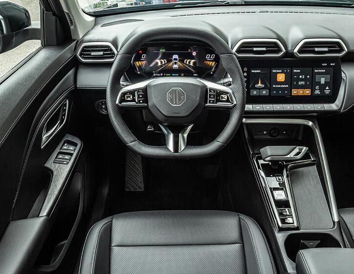 MG ZS 13