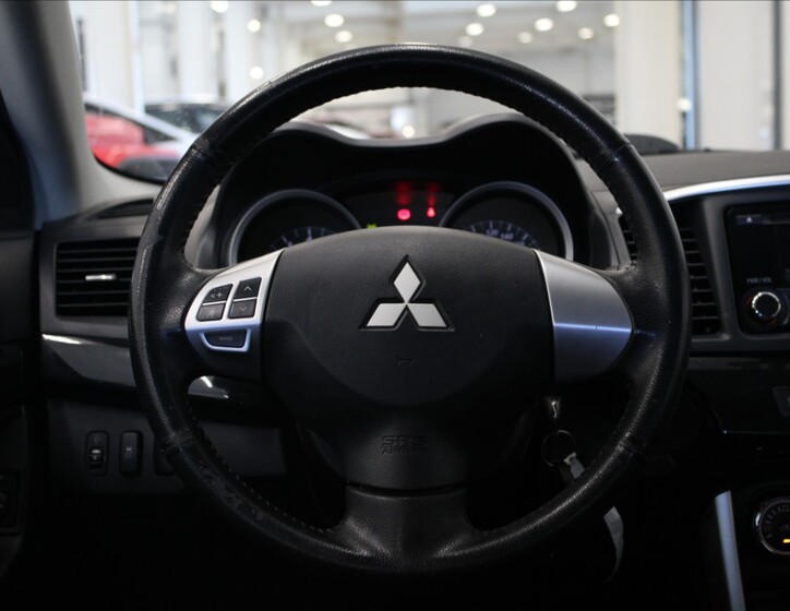 Mitsubishi Lancer 9