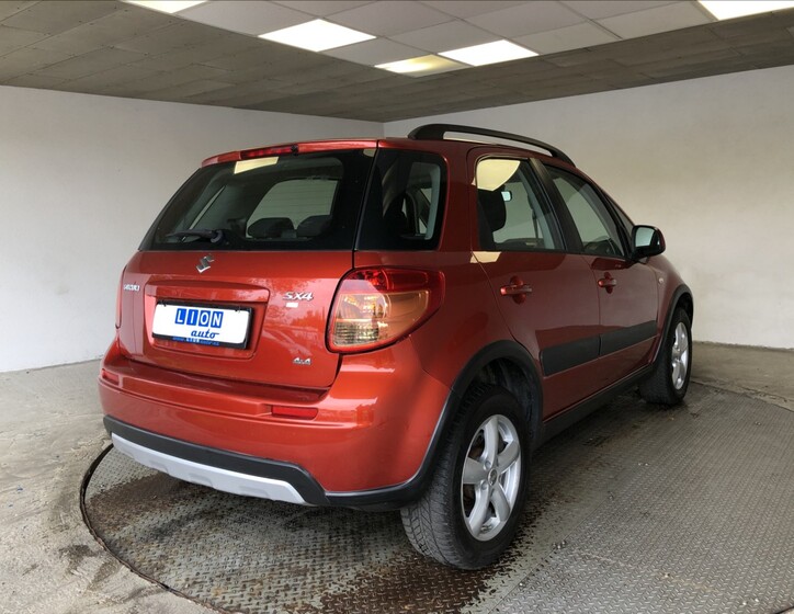 Suzuki SX4 7