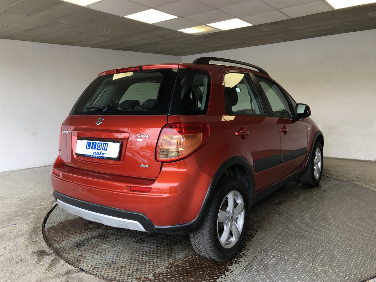 Suzuki SX4