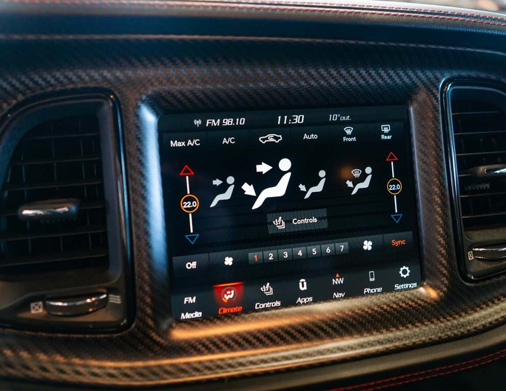 Dodge Challenger 26