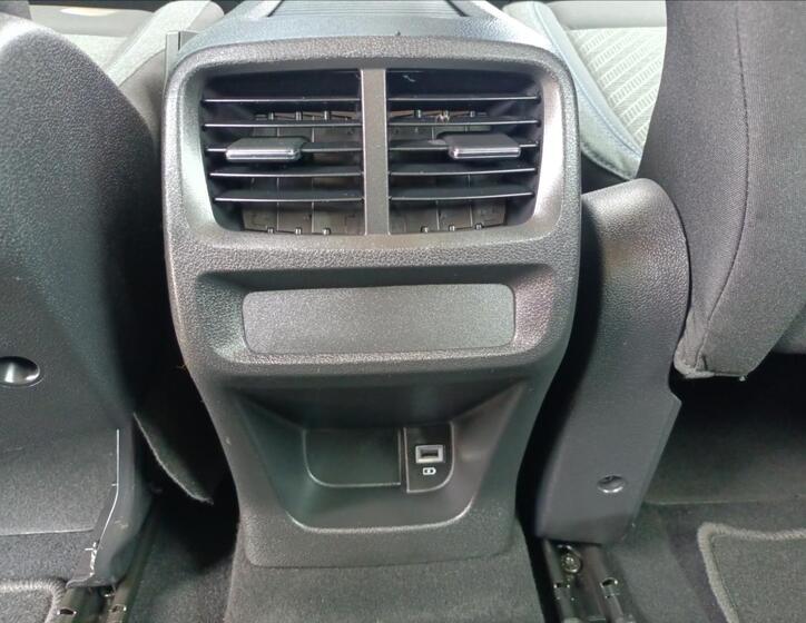 Peugeot Rifter 25
