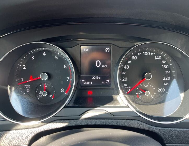 Volkswagen Passat 10