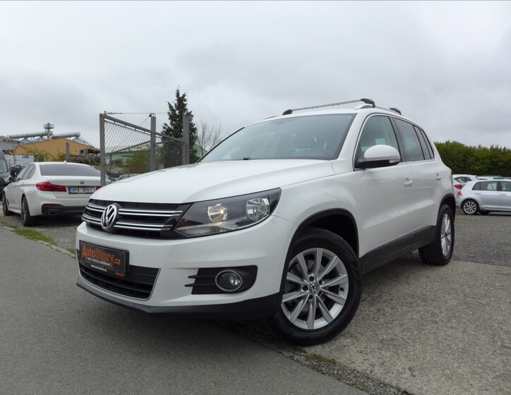 Volkswagen Tiguan 1