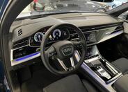 Audi Q7 6