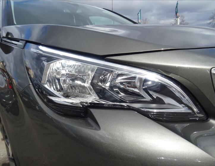 Peugeot 3008 5