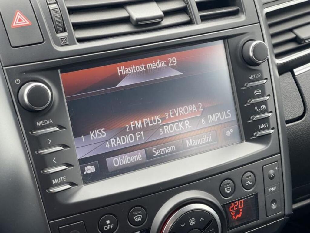 Toyota Verso 22