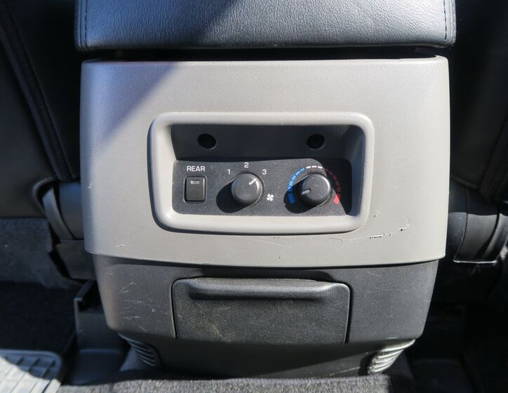 Mitsubishi Pajero 27