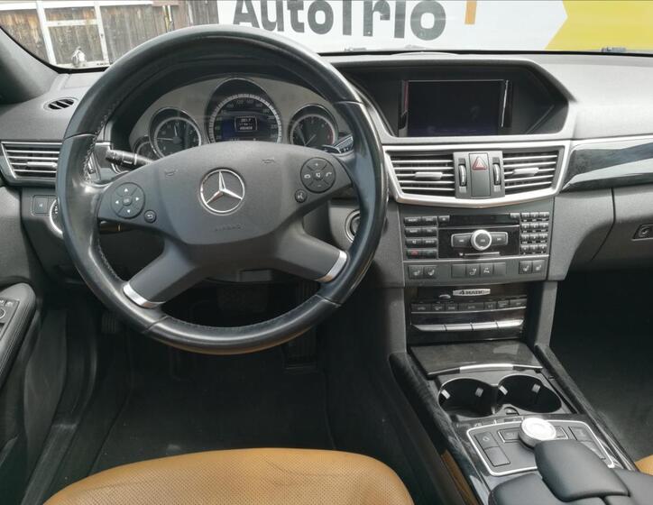 Mercedes-Benz Třídy E 5
