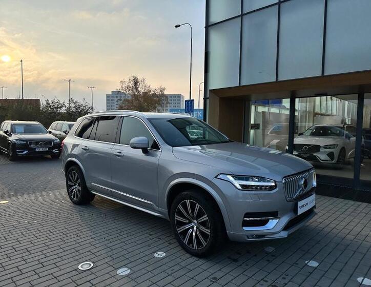 Volvo XC90 2