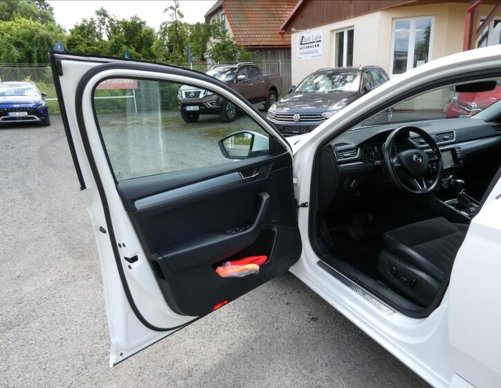 Škoda Superb 19