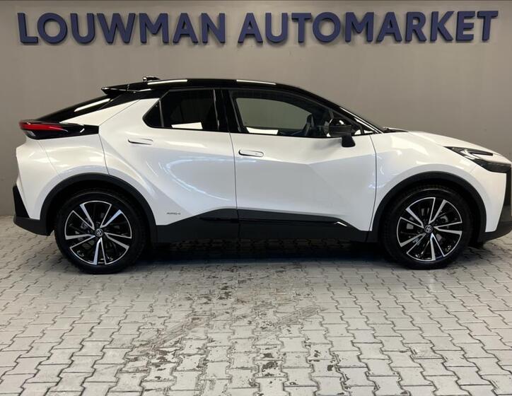 Toyota C-HR 3