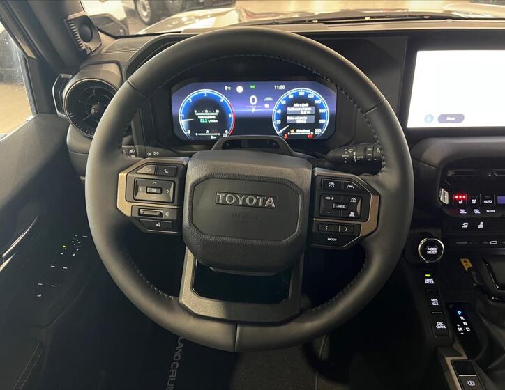 Toyota Land Cruiser 10
