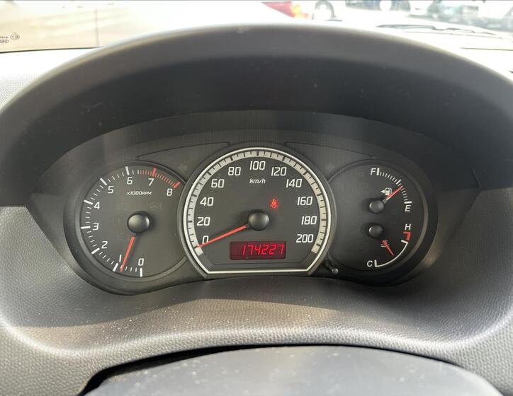 Suzuki Swift 15