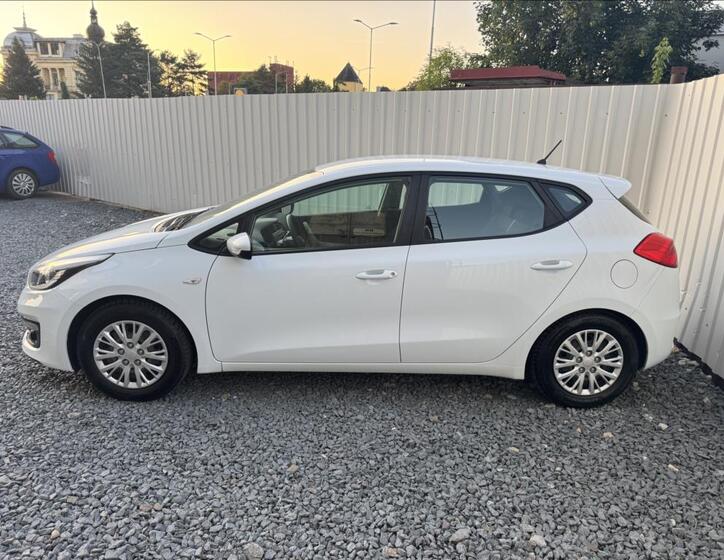 KIA Ceed 4