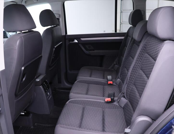 Volkswagen Touran 14