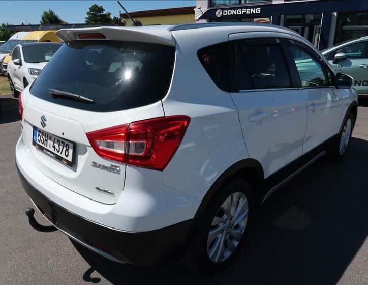 Suzuki SX4 S-Cross 3