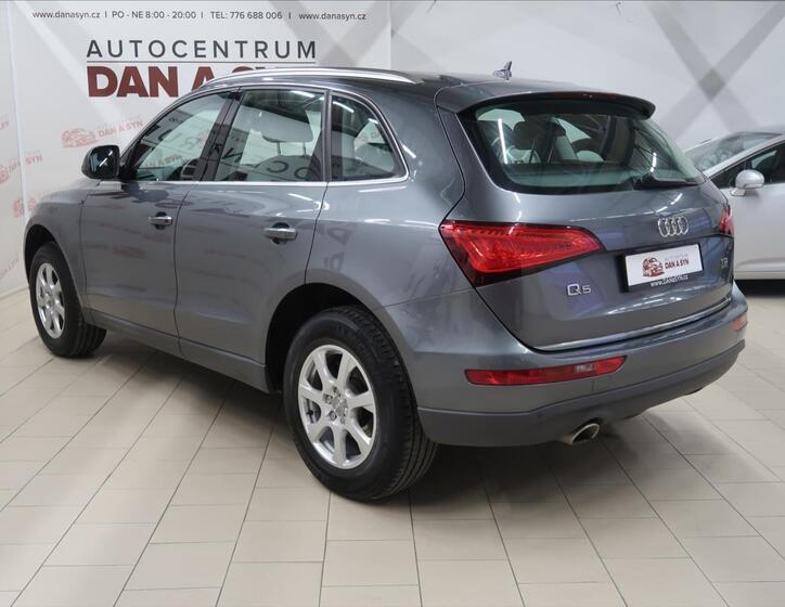 Audi Q5 6