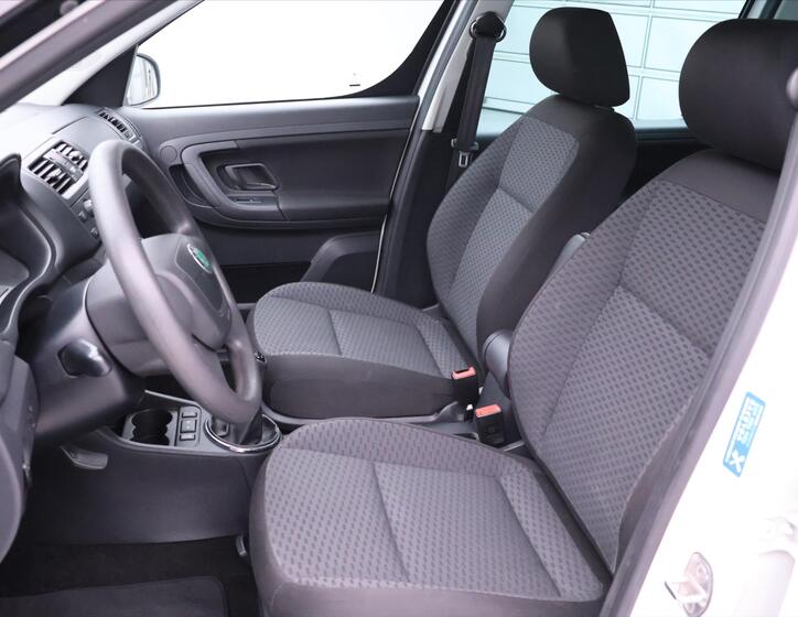 Škoda Roomster 10
