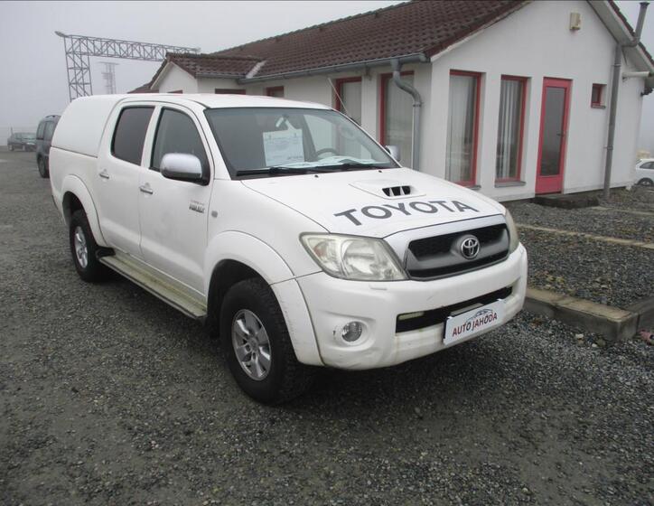 Toyota Hilux 1