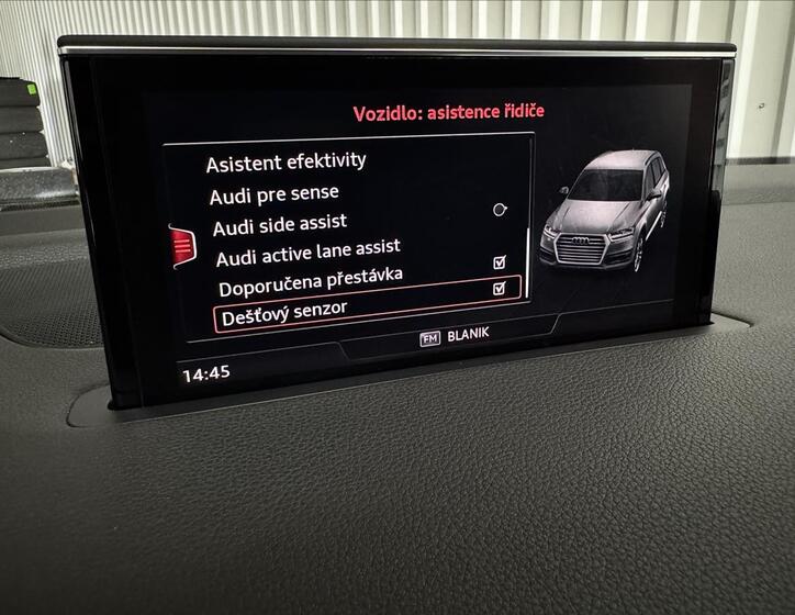 Audi Q7 26