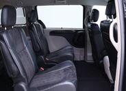 Lancia Voyager 13
