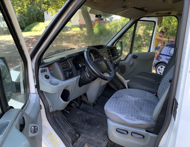 Ford Transit 10